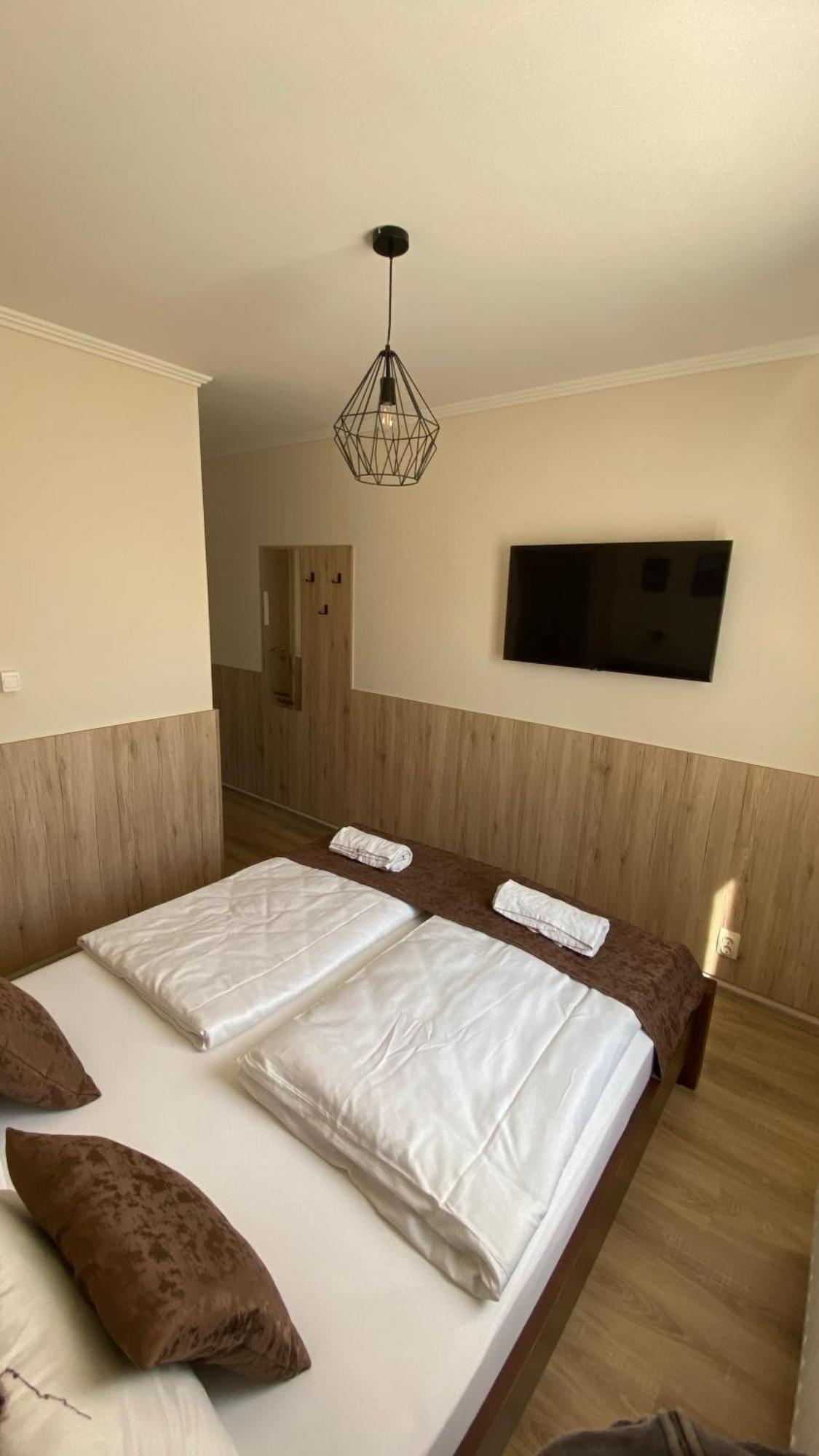 Levendula Vendeghaz Hotel Дьор Екстериор снимка